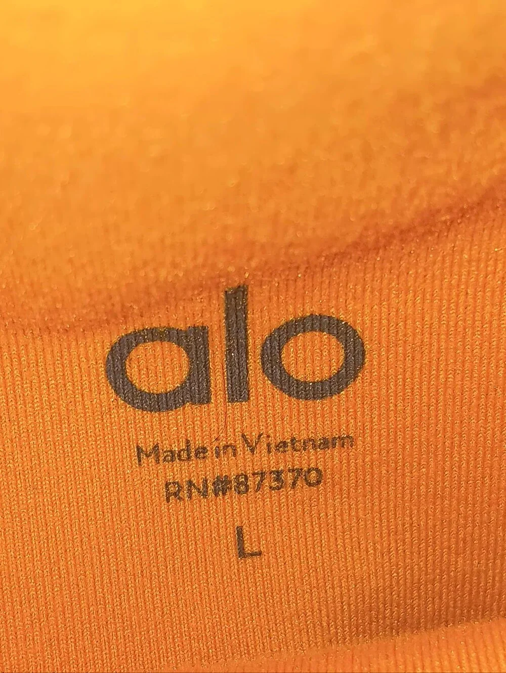 ALO Yoga vibrant retains
